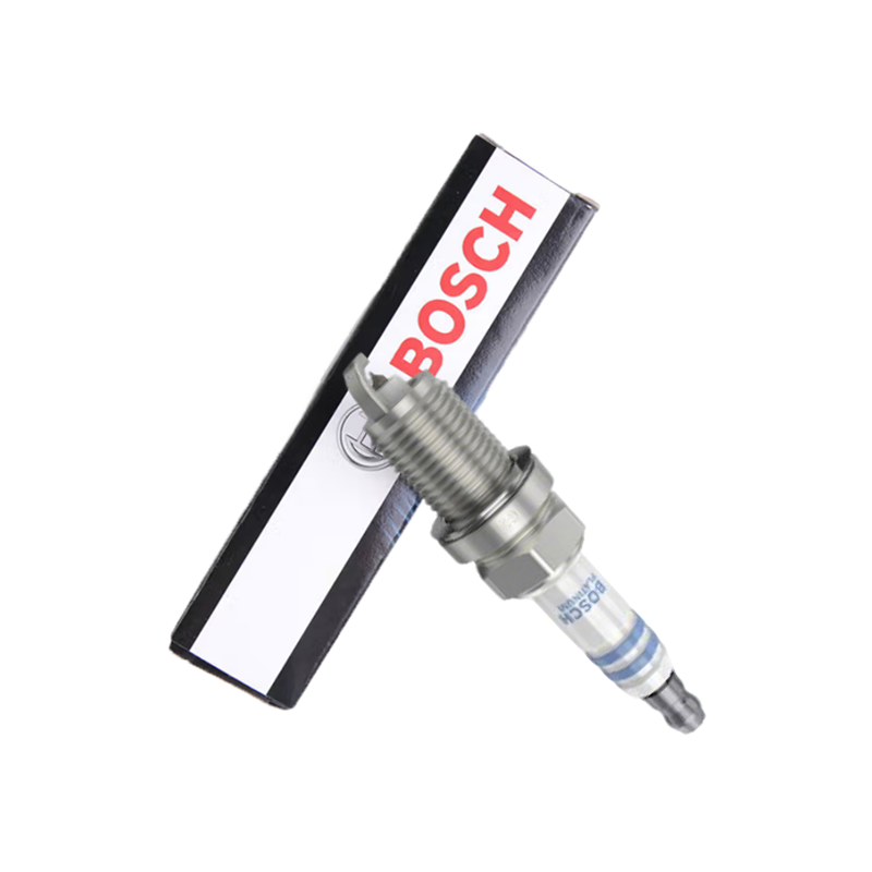 4 قطع من شمعات الإشعال البلاتي - مراجعة Bosch Spark Plug Platinum وسعره